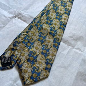 Gianni Versace Baroque Medusa Head Silk Tie metallic Sheen